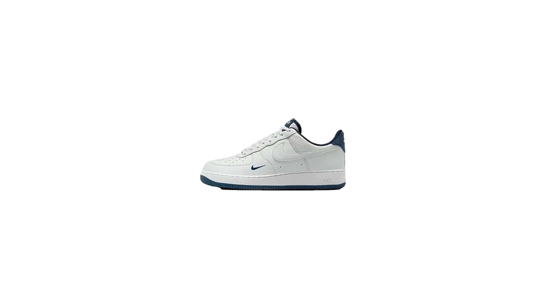 Amazon.com | Nike Air Force 1 '07 LV8 Men's Shoes (HM9483